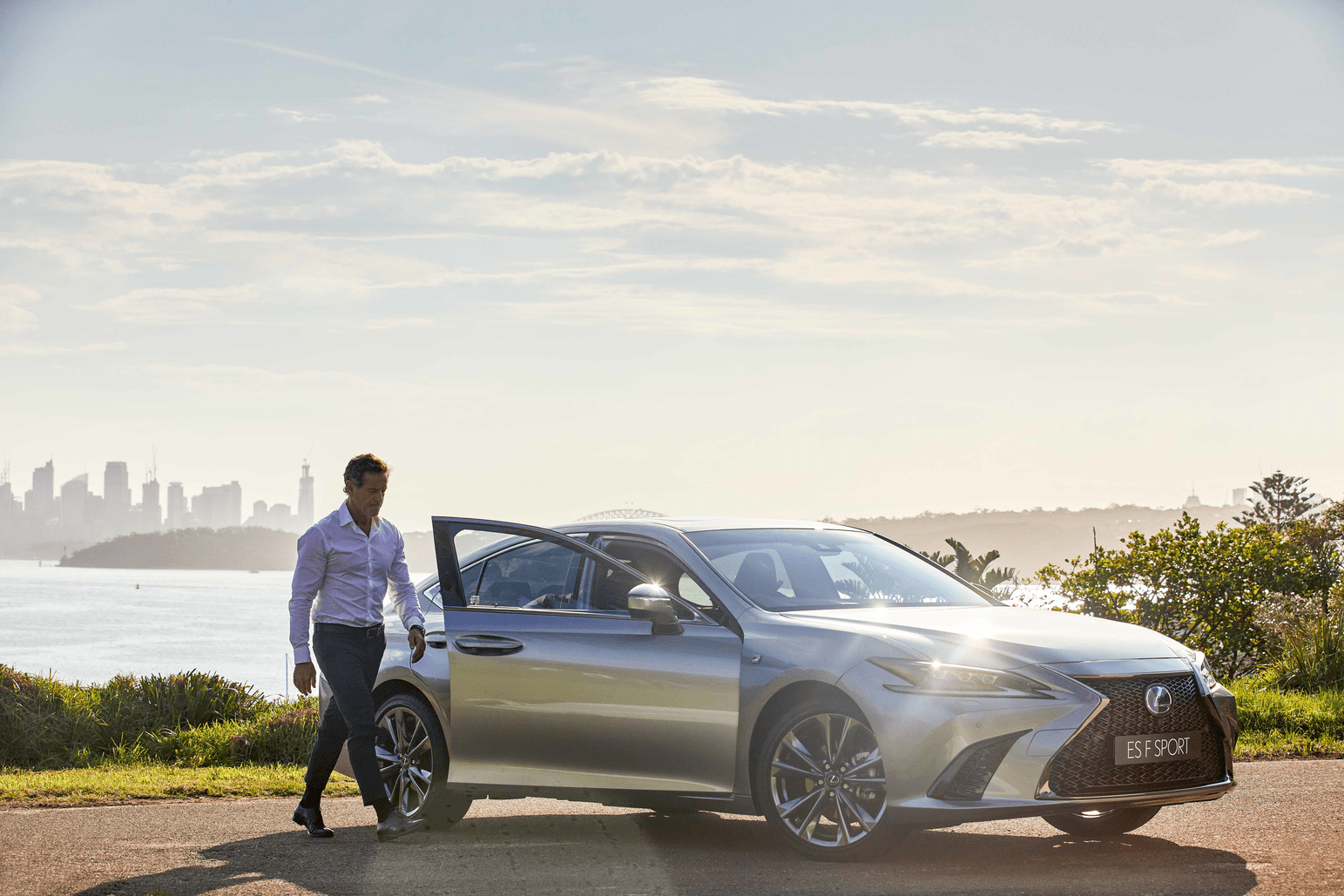 ES F Sport